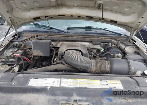 1998 Ford Expedition Eddie Bauer/Xlt from USA, damaged, VIN 1FMRU18W3WLA74963